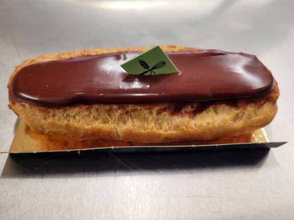 eclair au chocolat